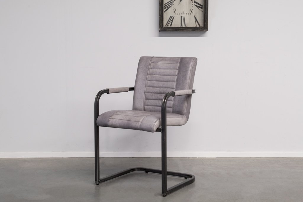 Industrial dining room chair Melf | with armrests | vintage square